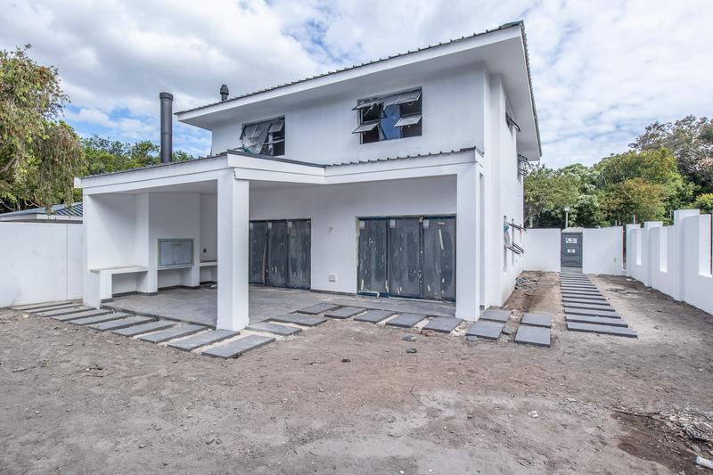 To Let 4 Bedroom Property for Rent in Constantia Western Cape